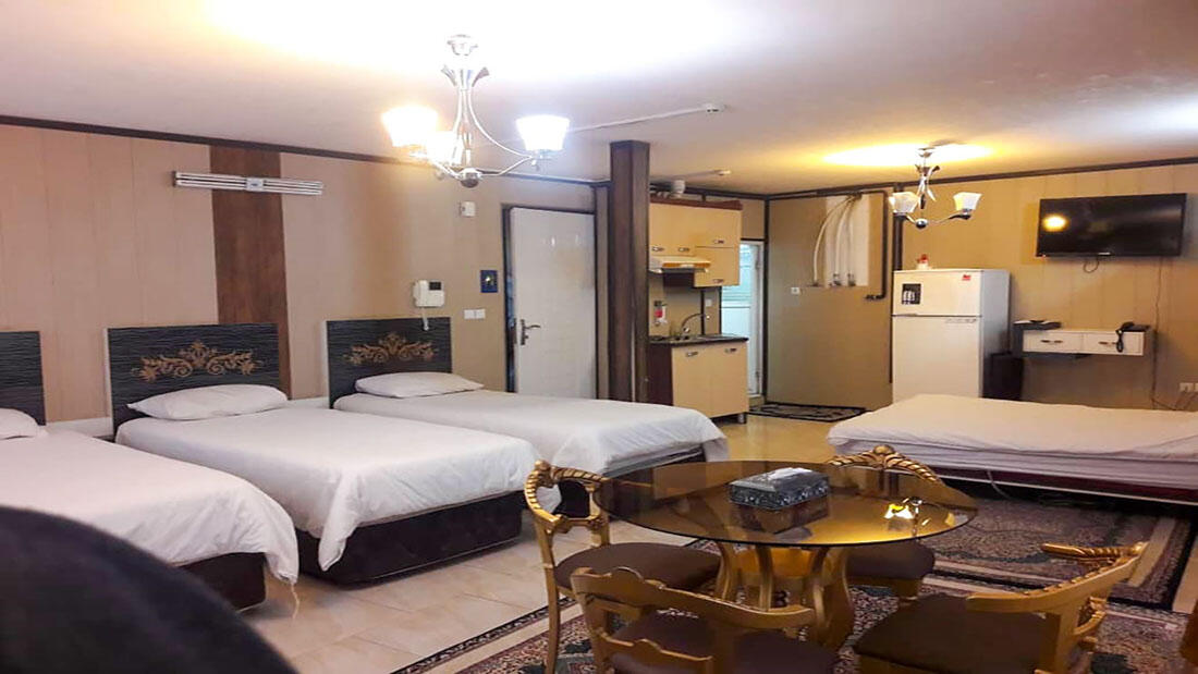 خانه مسافر هشت بهشت اتاق چهارتخته 2